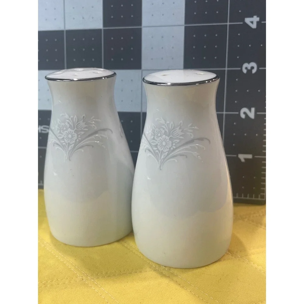 Noritake Japan White Floral Relief Salt & Pepper Shakers Set Vintage Silver Rim